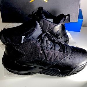 Jordan Stay Loyal 10.5, Black on Black. Pristine condition.